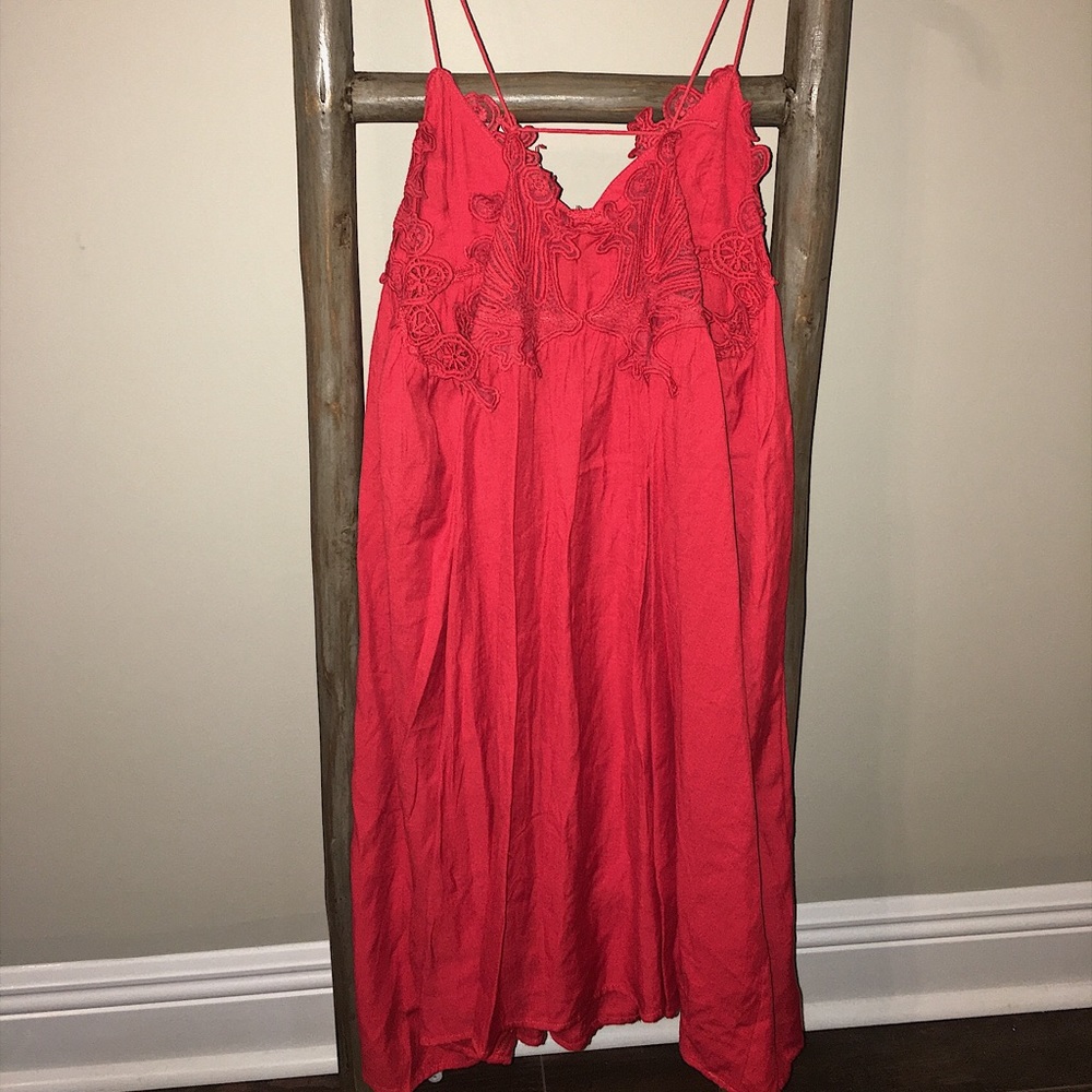 Red Sundress - Picture 3 of 3